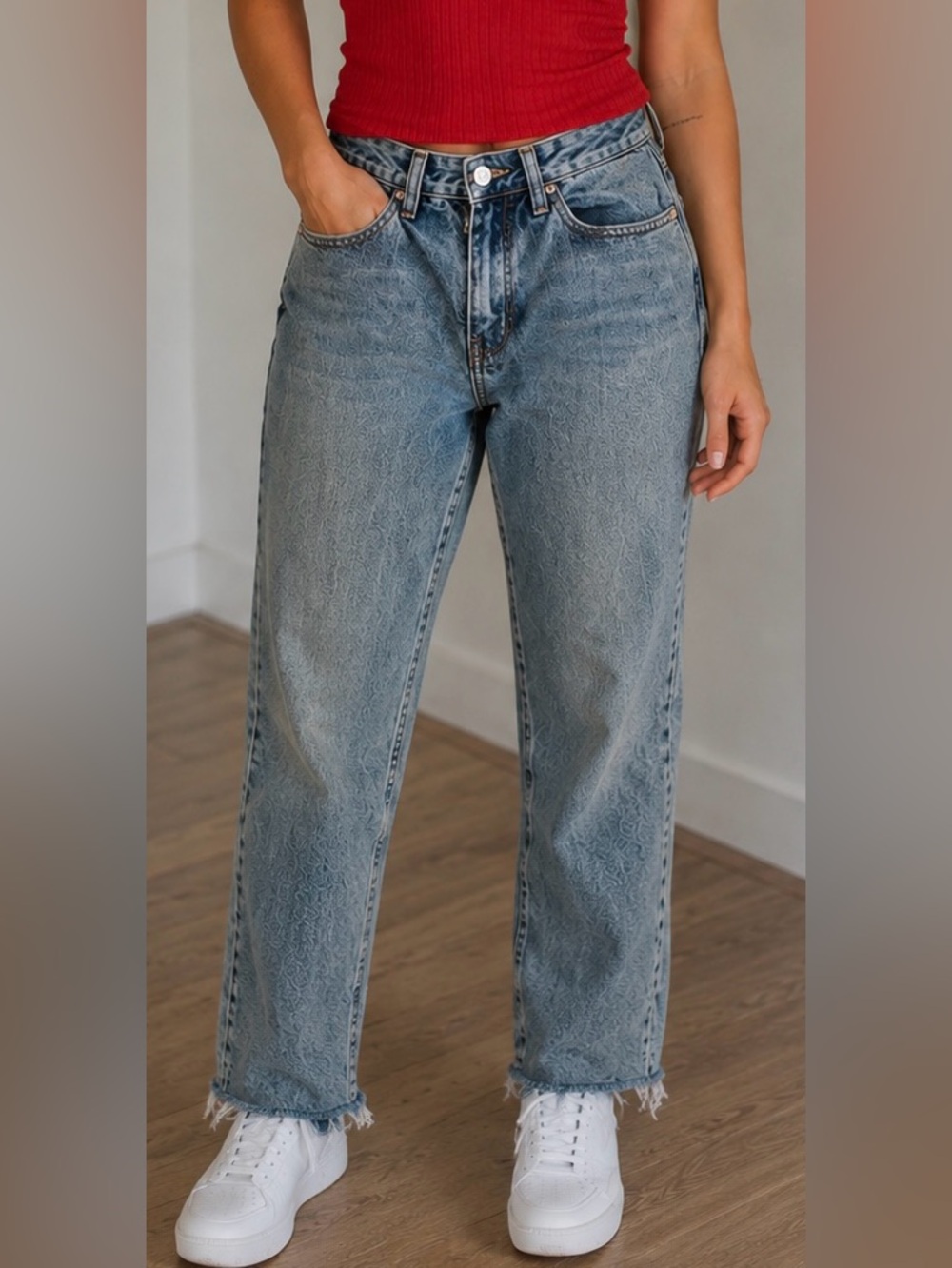 Forever 21 Light Wash Cropped Straight-Leg Jeans